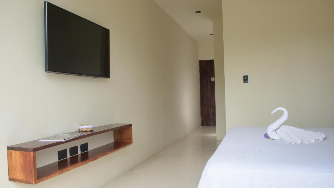 Moonshine Tulum Hotel & Hostel Extérieur photo